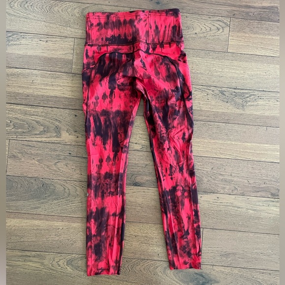 Lululemon Fast and Free 25” Game Day Red - Picture 7 of 8